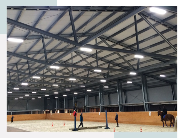 Строительство конных манежей от 613 руб в Сургут